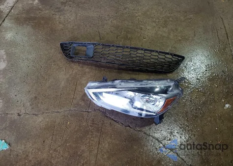 2018 Nissan Sentra S z USA, uszkodzony, nr VIN 3N1AB7AP5JY225141